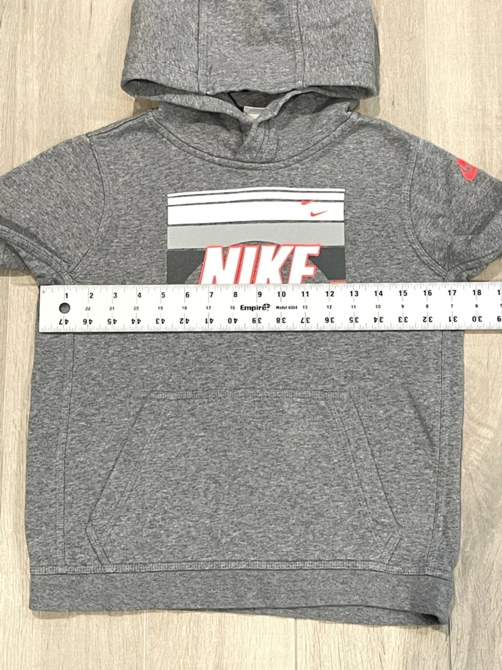 Nike Boys Gray Hoodie Pullover Logo Sweatshirt Size M